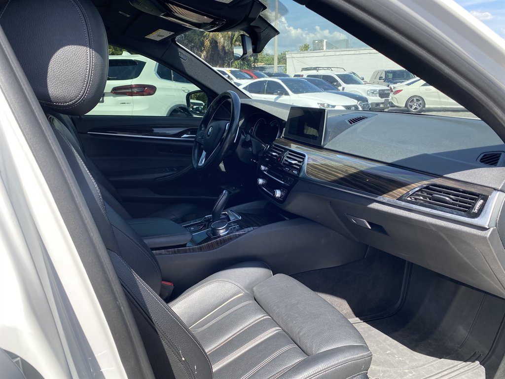 2018 BMW 530e - $18,999