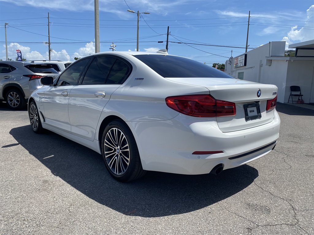 2018 BMW 530e - $18,999