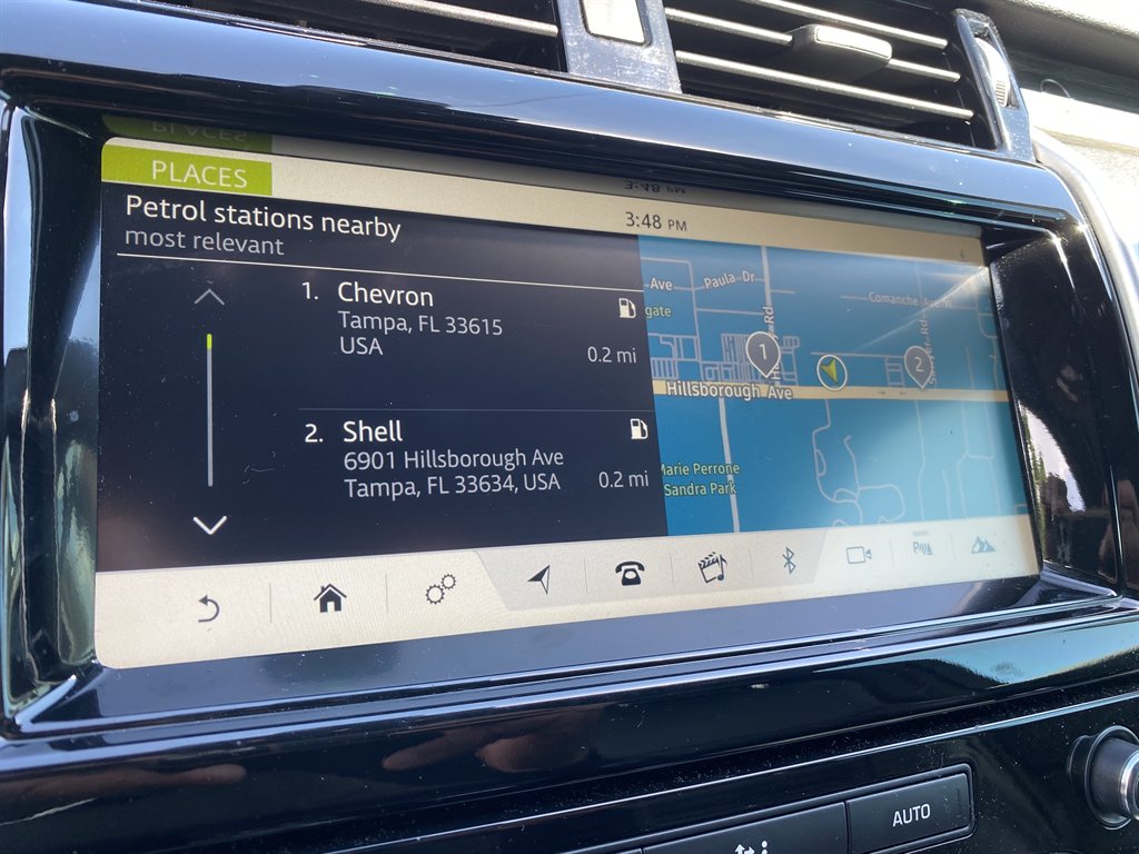 2018 Land Rover Discovery - $16,999