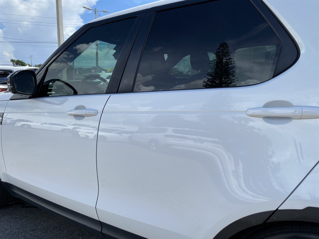 2018 Land Rover Discovery - $16,999