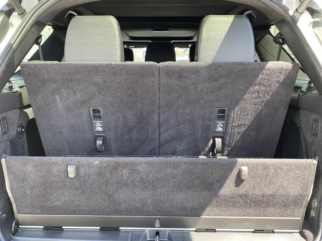 2018 Land Rover Discovery - $16,999