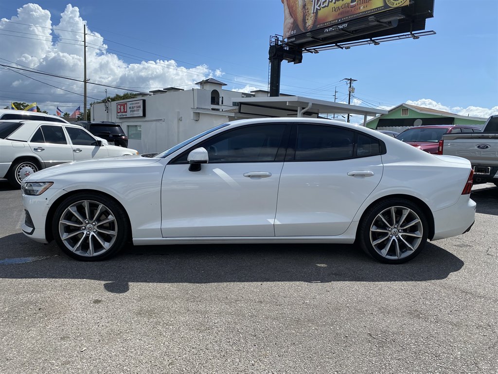 2020 Volvo S60 - $17,999