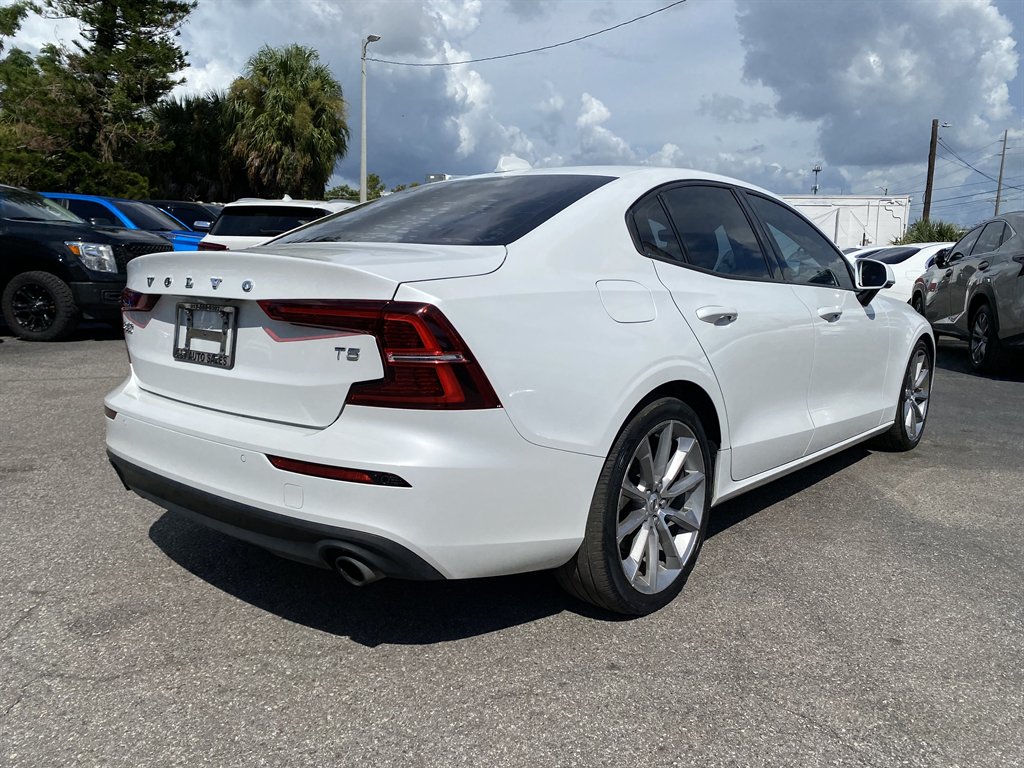 2020 Volvo S60 - $17,999