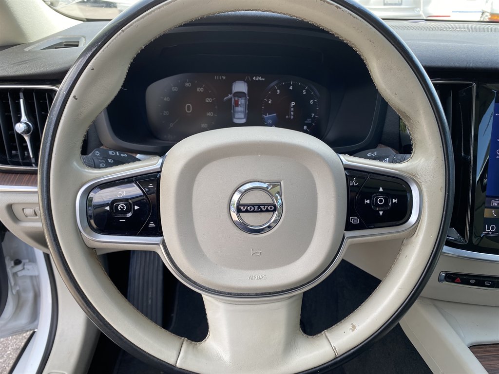 2020 Volvo S60 - $17,999