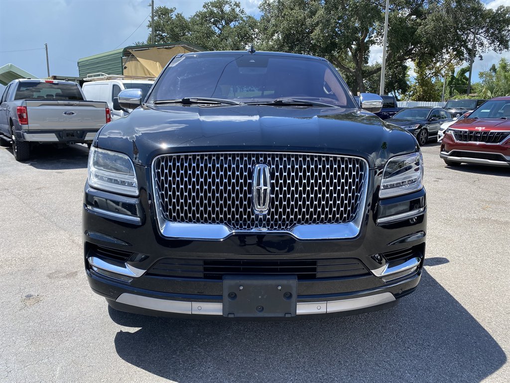 2018 Lincoln Navigator - $29,999