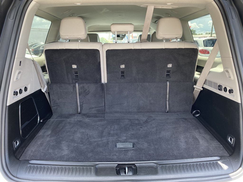 2024 Jeep Wagoneer - $36,999