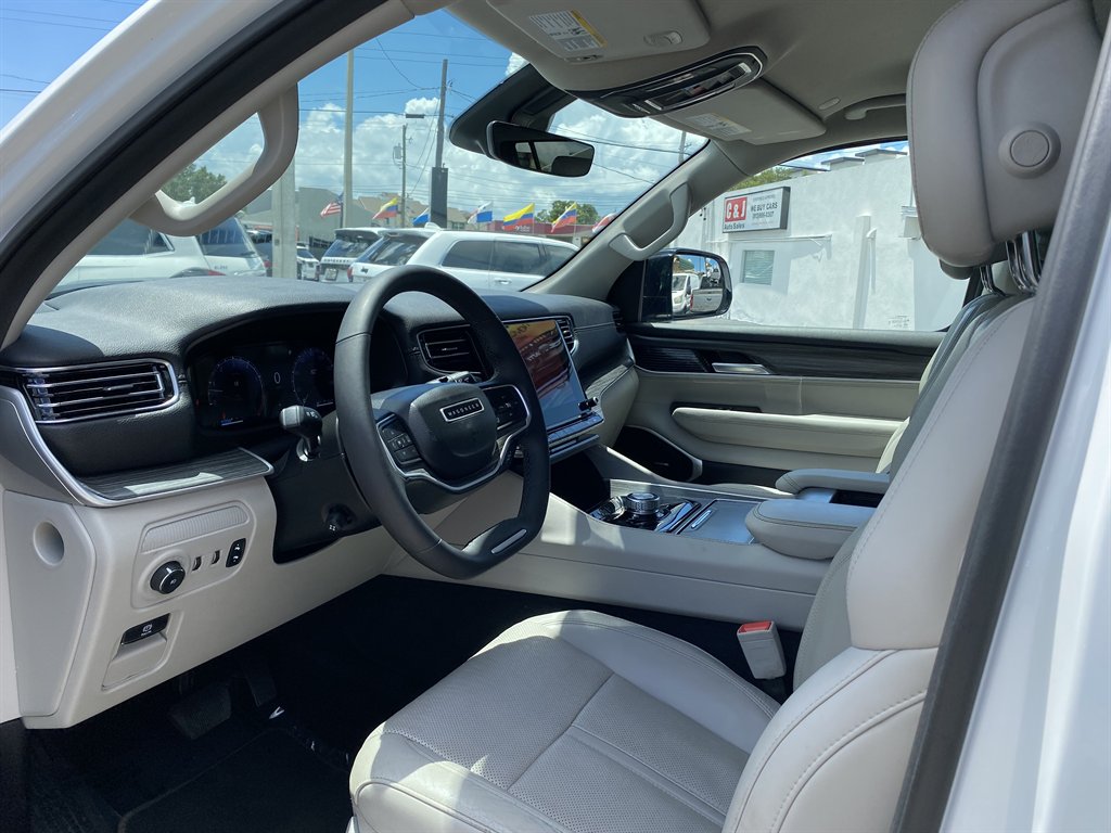 2024 Jeep Wagoneer - $36,999