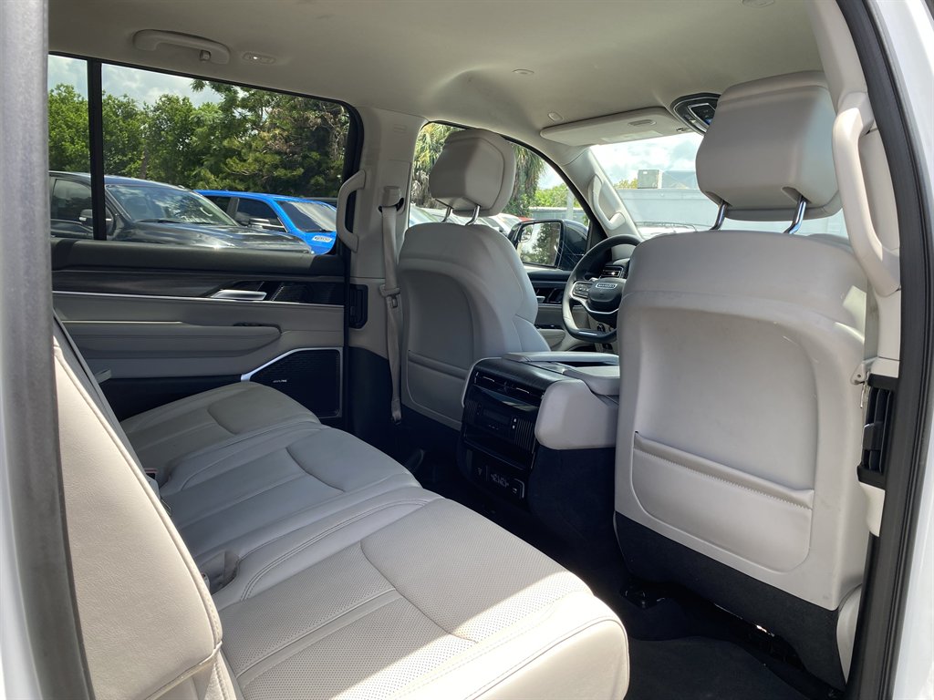 2024 Jeep Wagoneer - $36,999