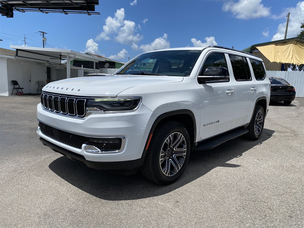 2024 Jeep Wagoneer - $36,999