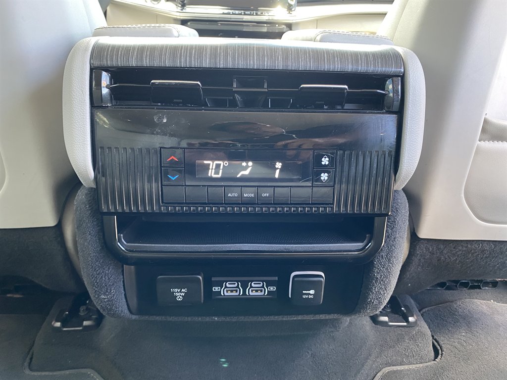 2024 Jeep Wagoneer - $36,999