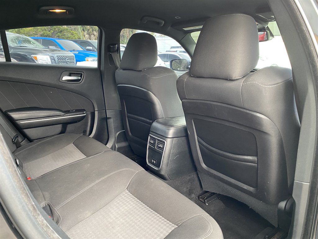 2019 Dodge Charger - $22,999