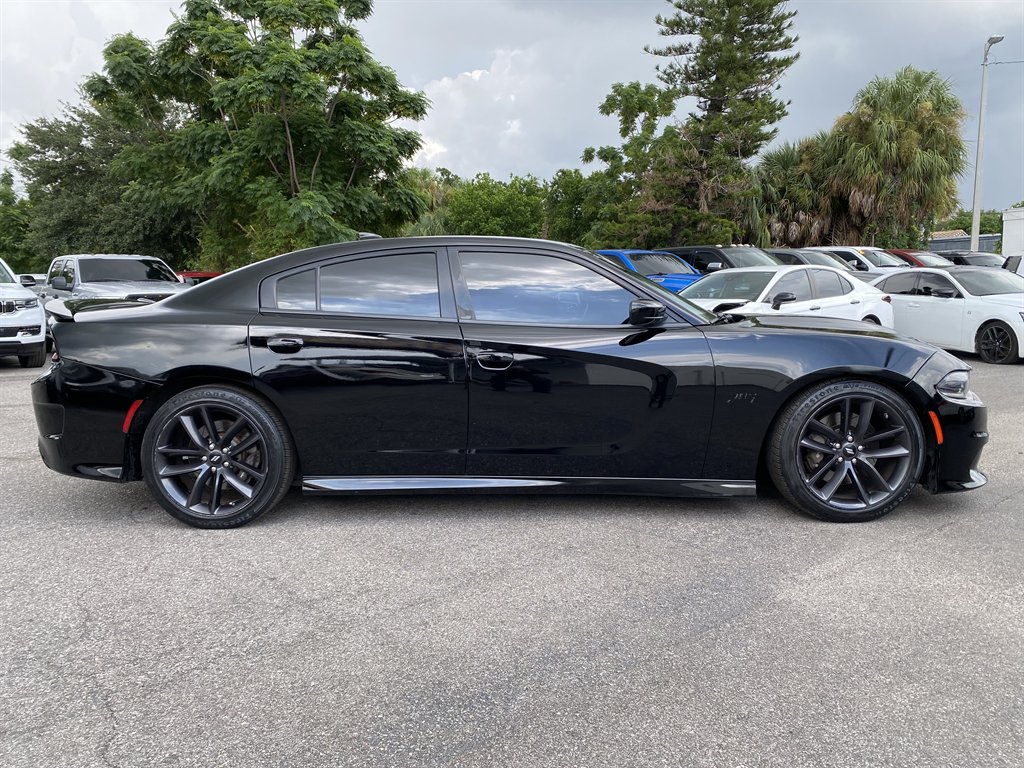 2019 Dodge Charger - $22,999