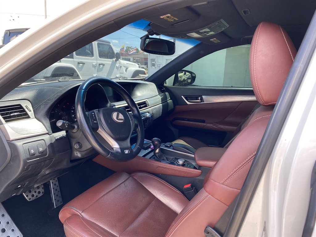 2013 Lexus GS - $16,999