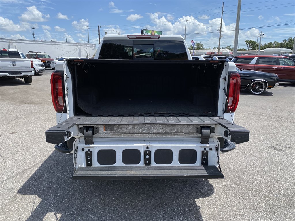 2021 GMC Sierra - $33,999