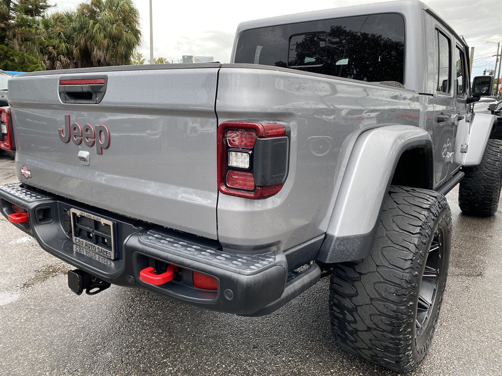 2020 Jeep Gladiator - $34,999