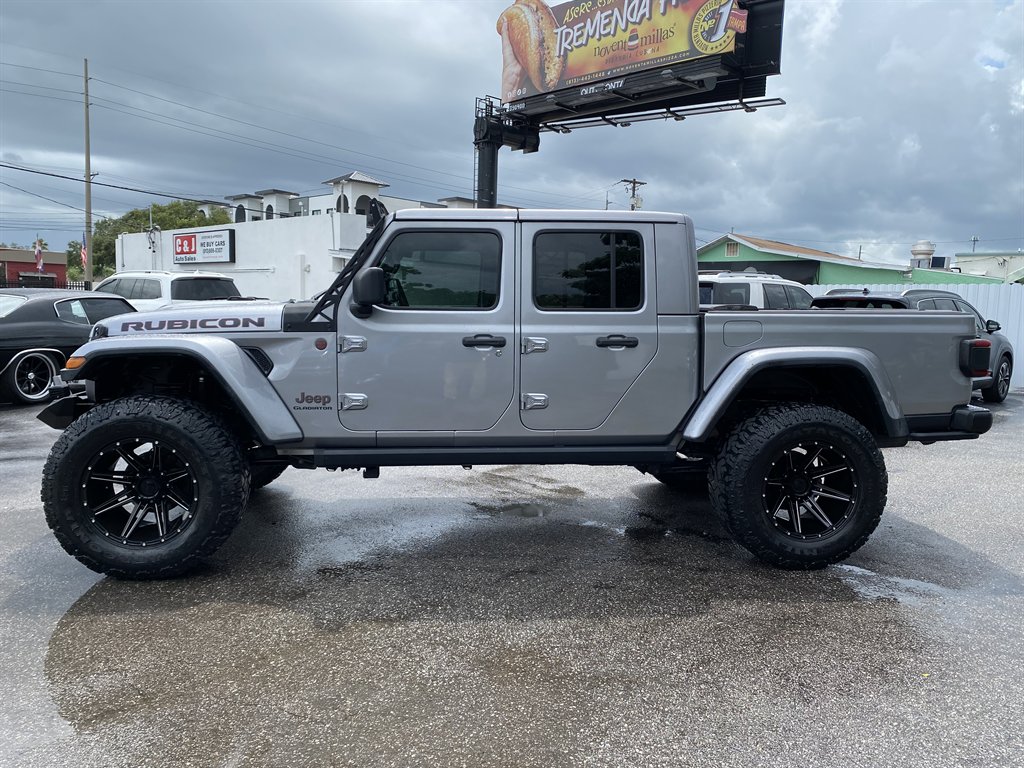 2020 Jeep Gladiator - $34,999