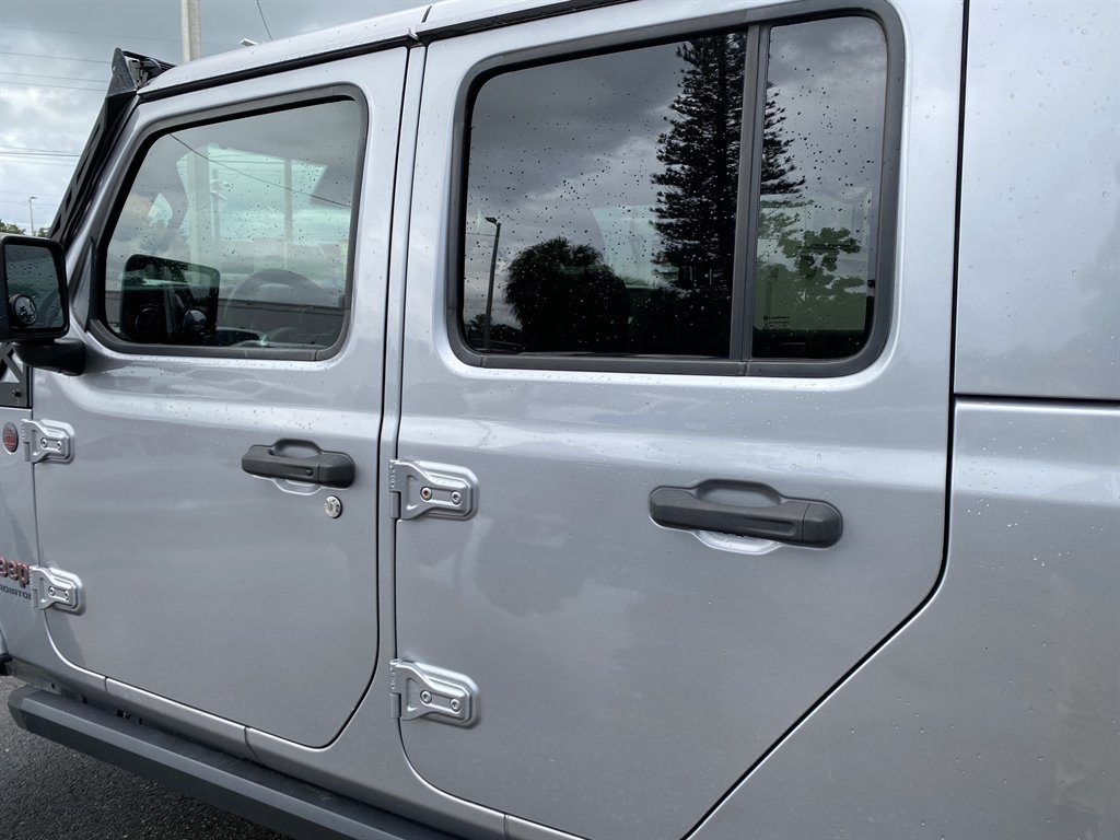 2020 Jeep Gladiator - $34,999