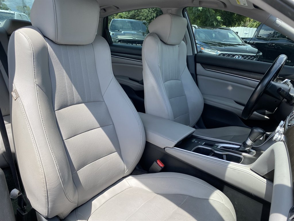 2020 Honda Accord - $18,999