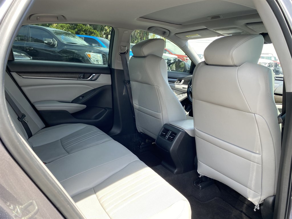 2020 Honda Accord - $18,999