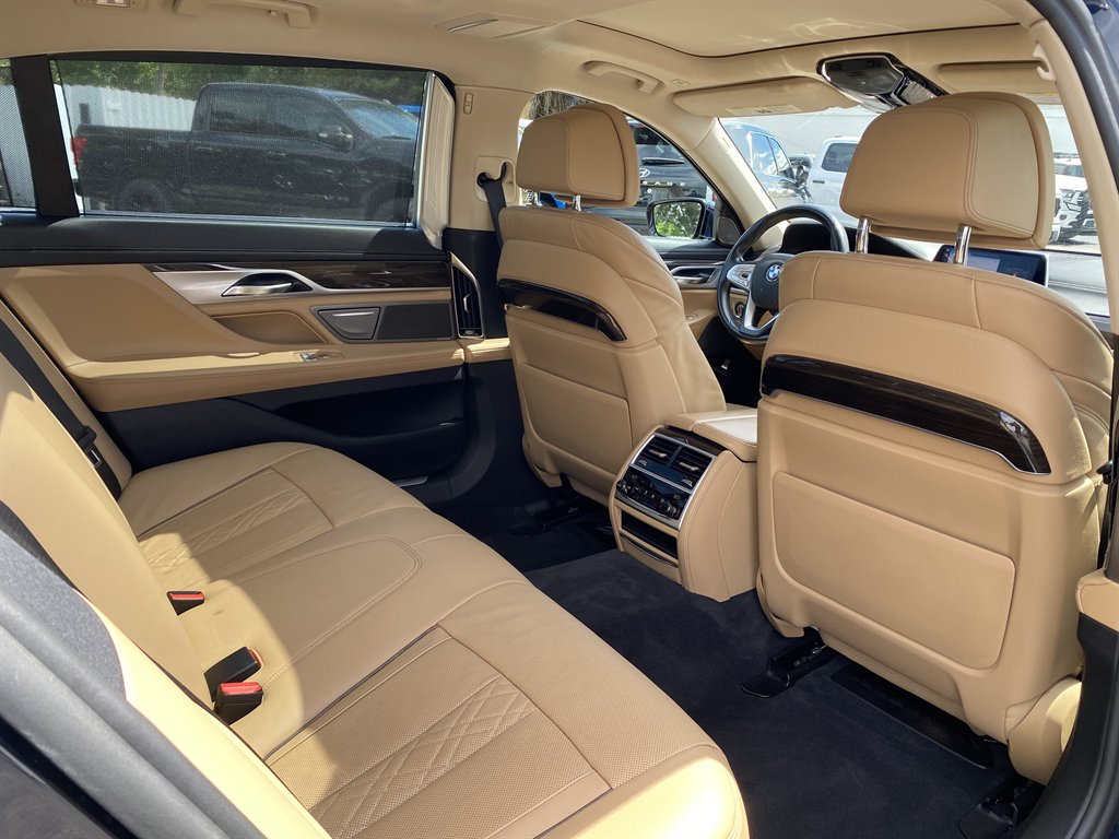 2019 BMW 740i - $22,999