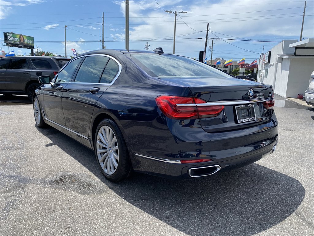 2019 BMW 740i - $22,999