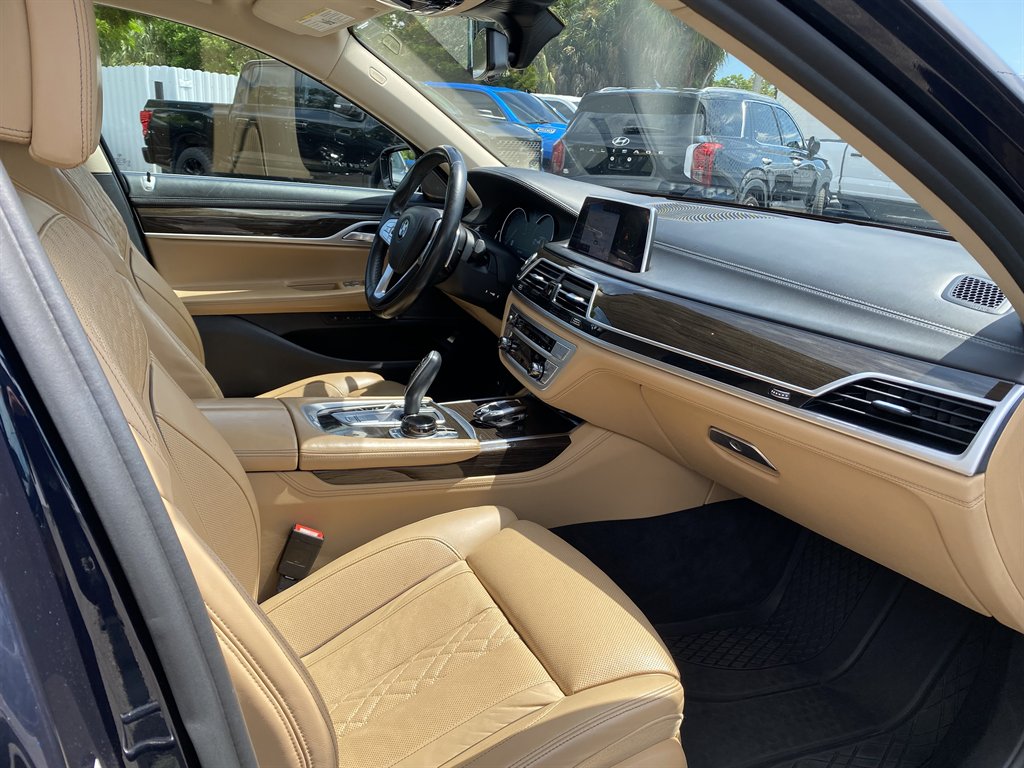 2019 BMW 740i - $22,999