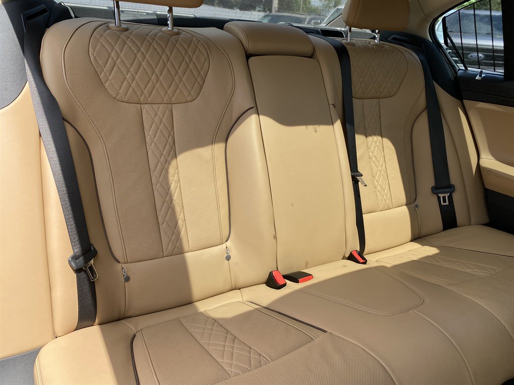 2019 BMW 740i - $22,999