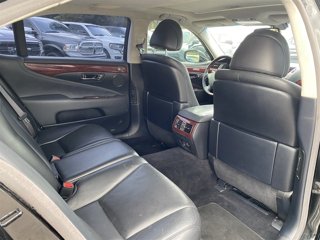 2009 Lexus LS - $5,995
