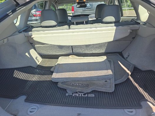 2010 Toyota Prius - $7,996
