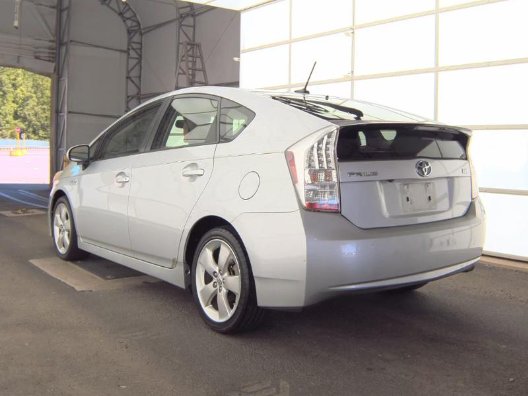 2010 Toyota Prius - $7,996