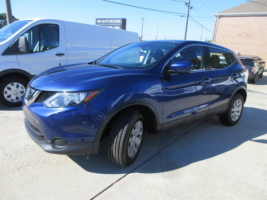 2018 Nissan Rogue - $9,996