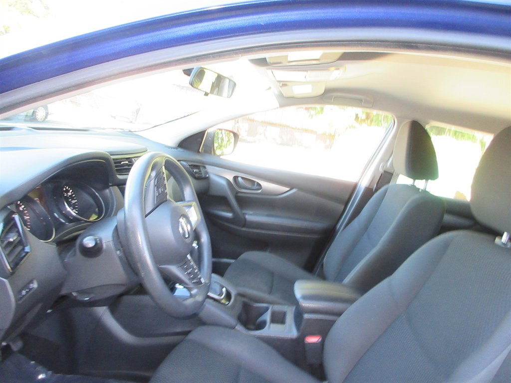 2018 Nissan Rogue - $9,996