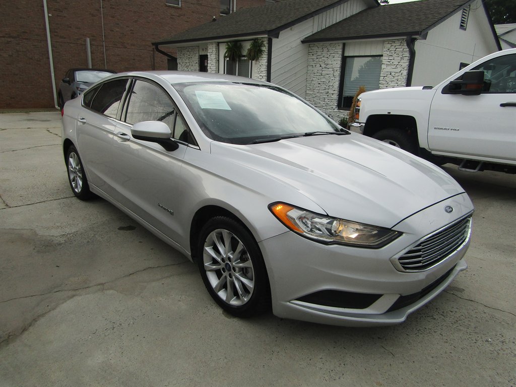 2017 Ford Fusion - $8,310