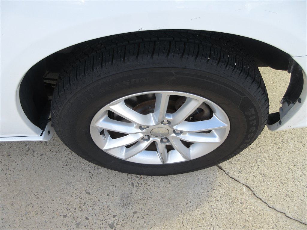 2019 Dodge Grand Caravan - $9,410