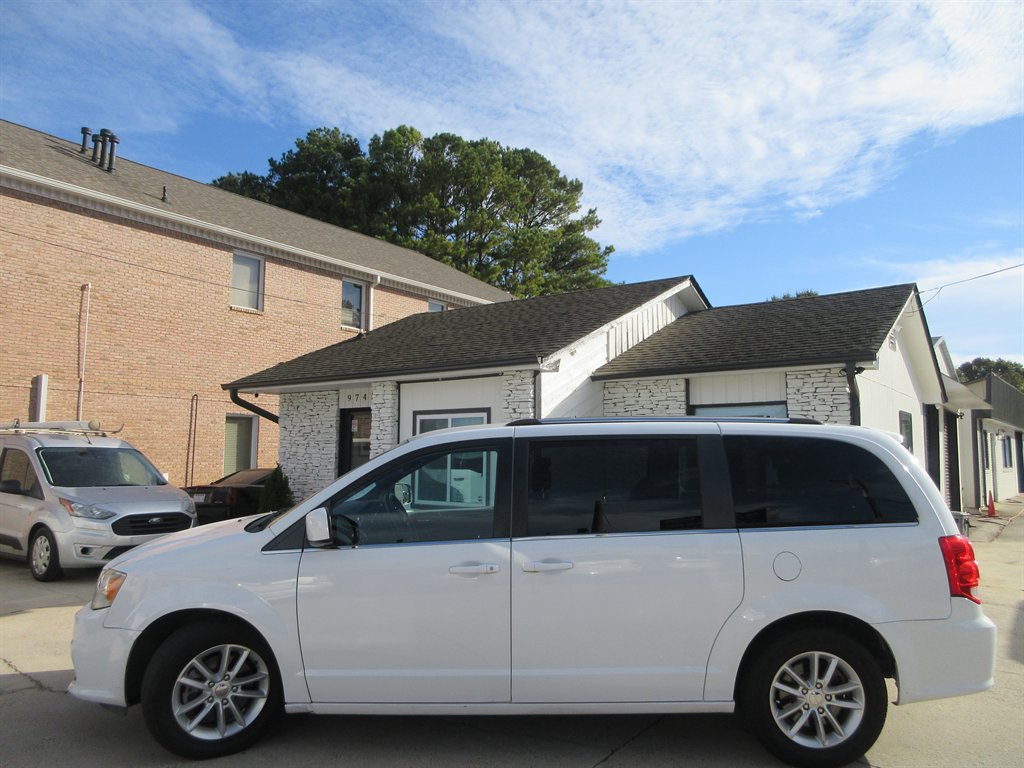 2019 Dodge Grand Caravan - $9,410