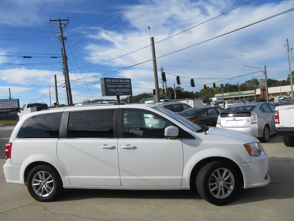 2019 Dodge Grand Caravan - $9,410