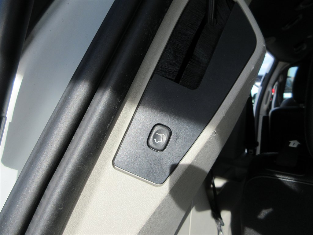 2019 Dodge Grand Caravan - $9,410