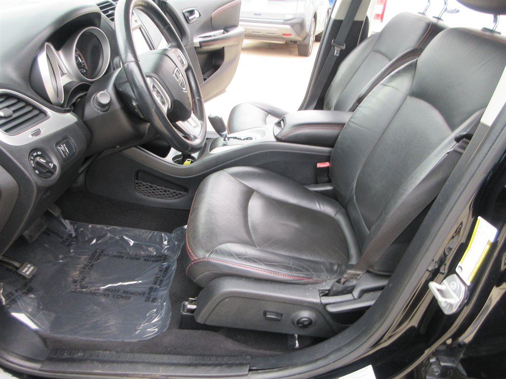 2015 Dodge Journey - $7,000