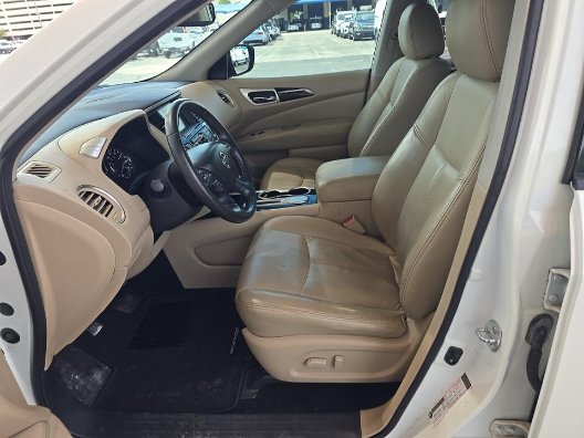 2017 Nissan Pathfinder - $6,496