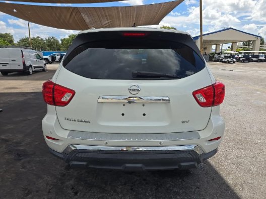 2017 Nissan Pathfinder - $6,496