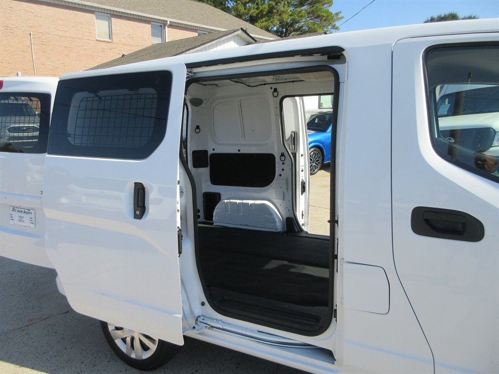 2021 Nissan NV200 - $12,940