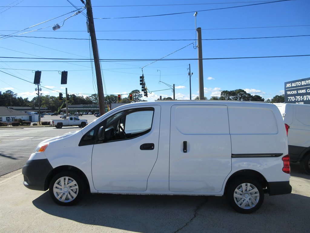 2017 Nissan NV200 - $5,989