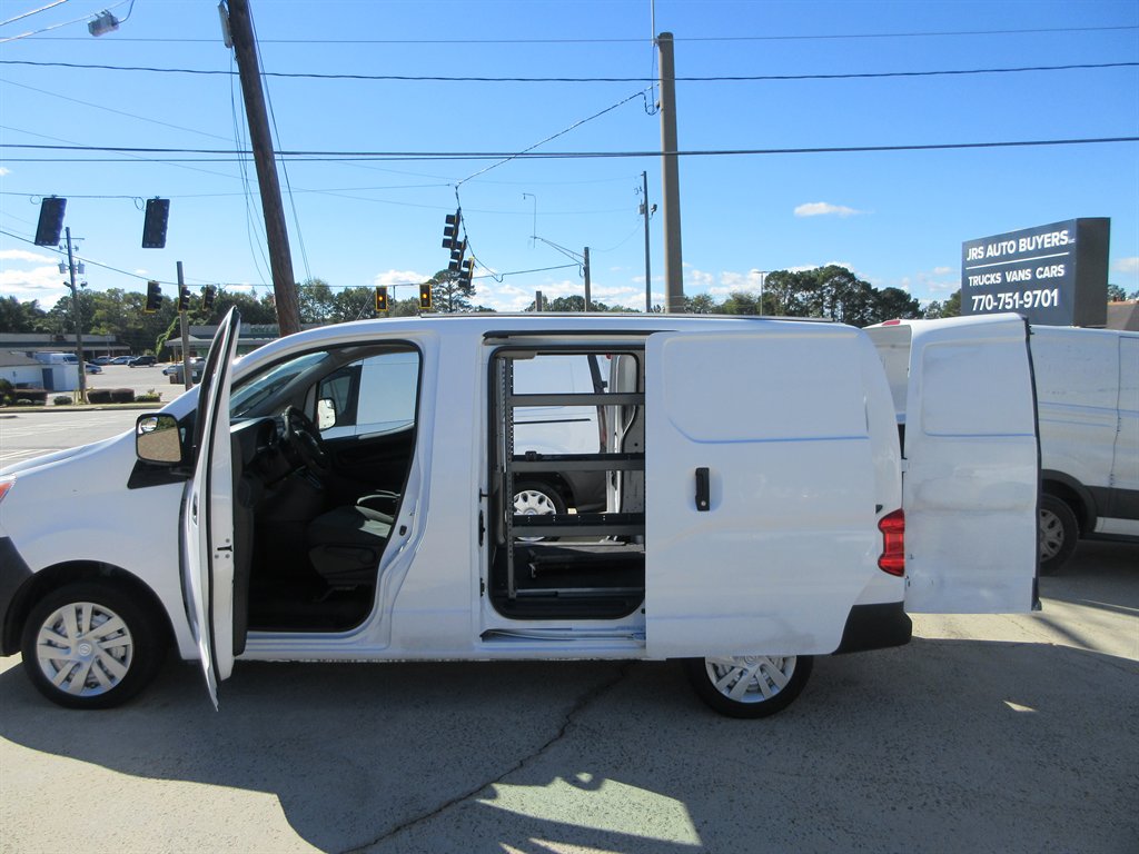 2017 Nissan NV200 - $5,989