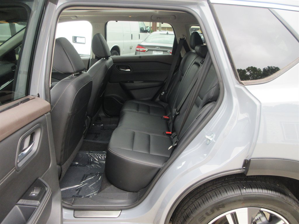 2023 Nissan Rogue - $13,233