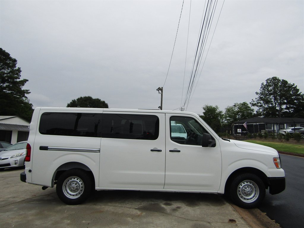 2015 Nissan NV 3500 - $13,977
