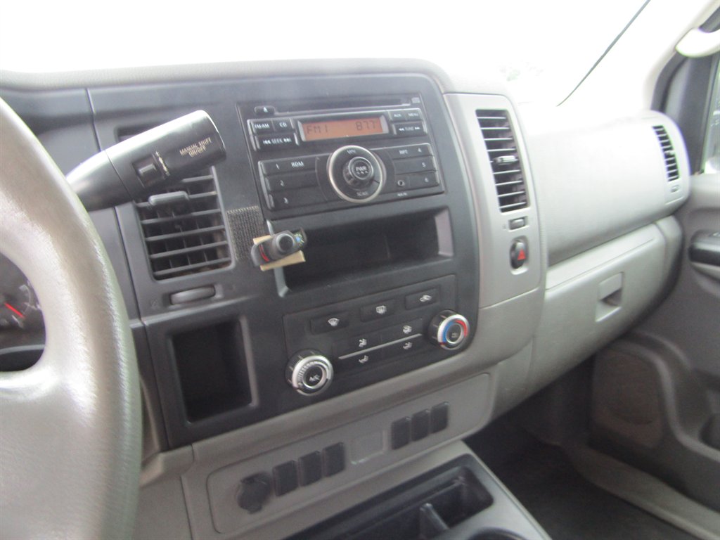 2015 Nissan NV 3500 - $13,977
