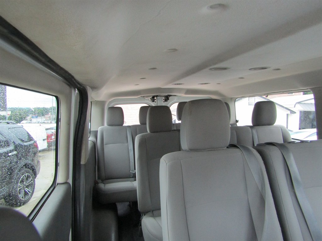 2015 Nissan NV 3500 - $13,977