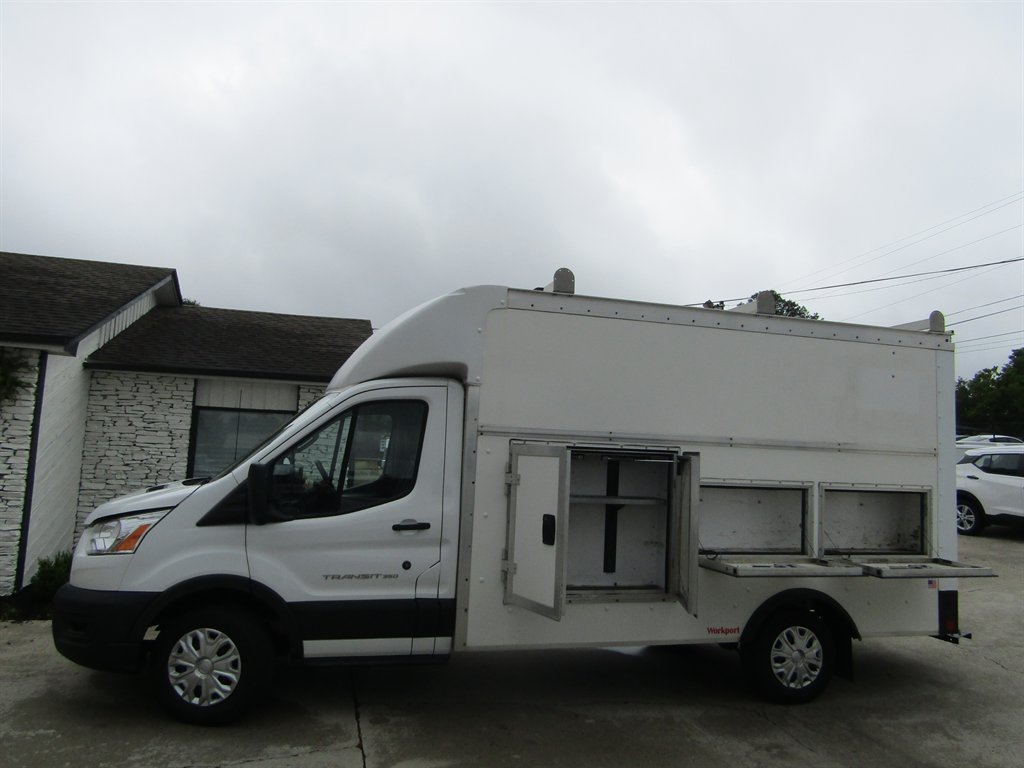 2020 Ford Transit Commercial - $19,343