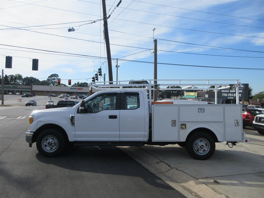 2017 Ford F-250 - $17,997