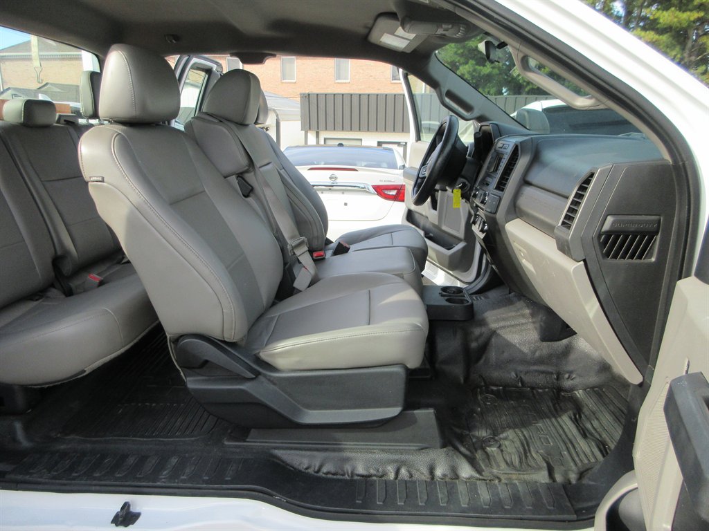 2017 Ford F-250 - $17,997
